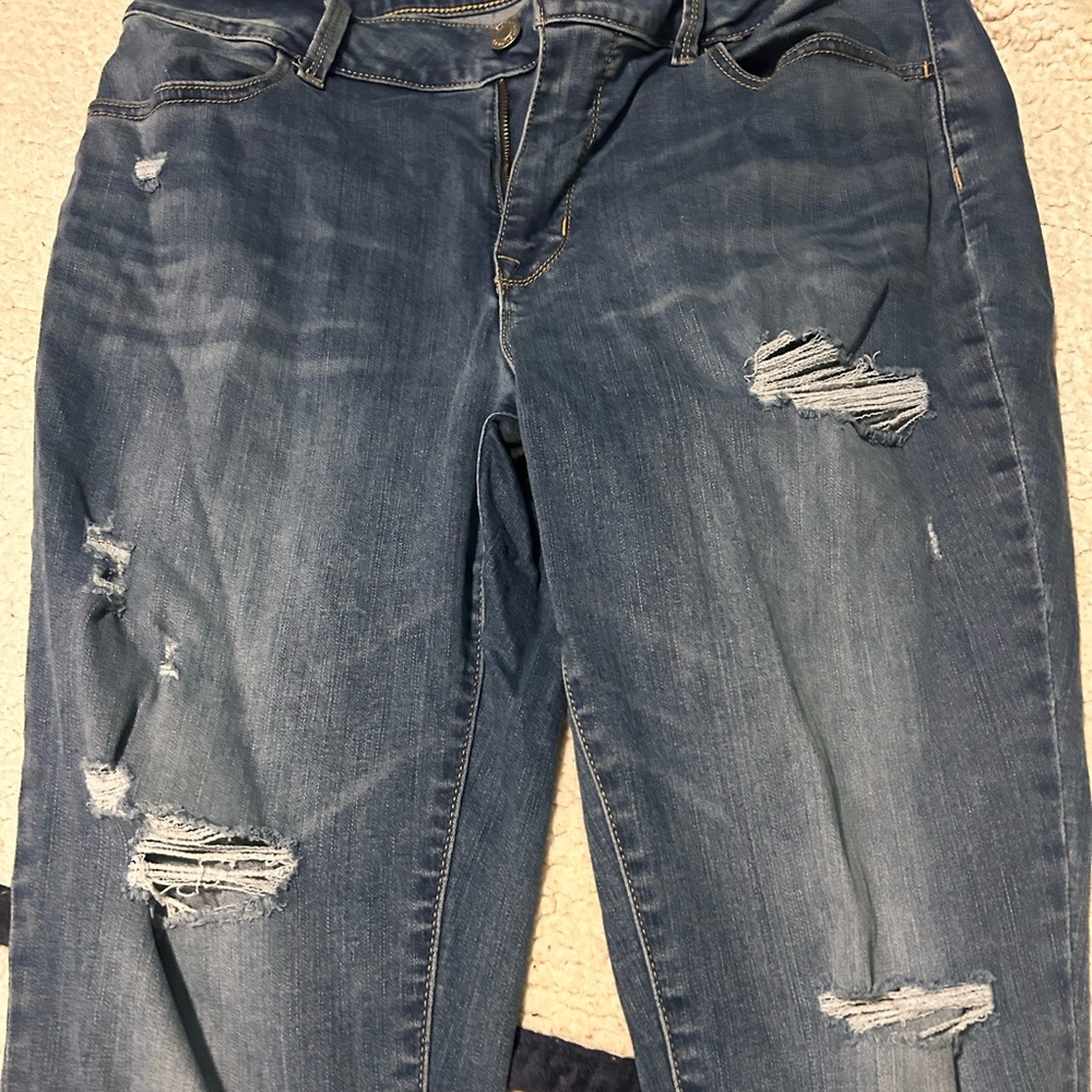 Maurice’s high rise denim jeans ripped | size 16